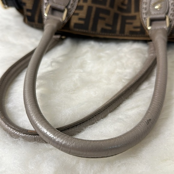 💯 Authentic Zucca Studded Bag De Jour🍀 - Picture 10 of 17